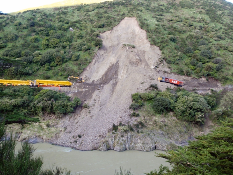 MFS units in operation following a landslide in New Zealand